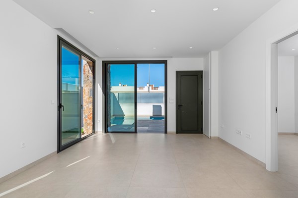 Medium property photo - Avenida la Venta 132, 03190 Pilar de la Horadada